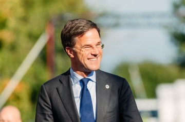 Rutte: afschaffing dividendtaks 'heroverwegen'