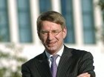 Allen & Overy partner Jan Louis Burggraaf in board D.E Master Blenders 1753