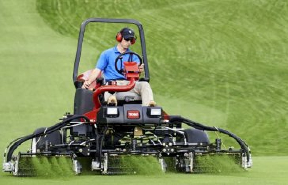 Reesink rondt overname Lely Turfcare af