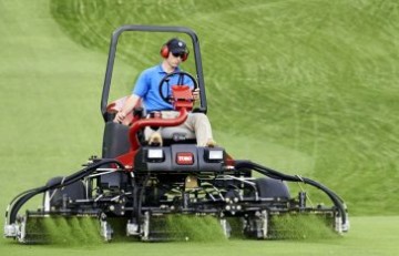 Reesink rondt overname Lely Turfcare af