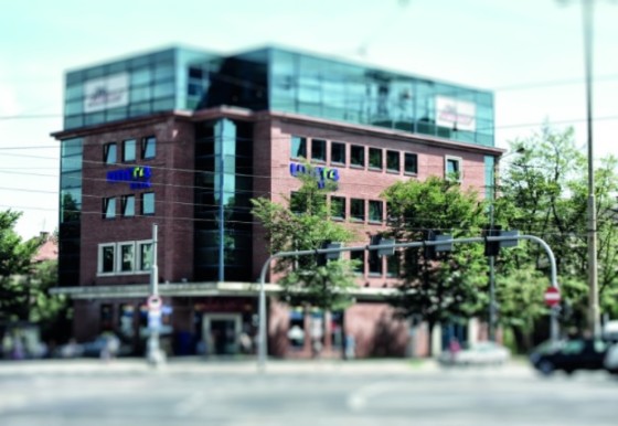 Unit4 blijft in handen van Advent