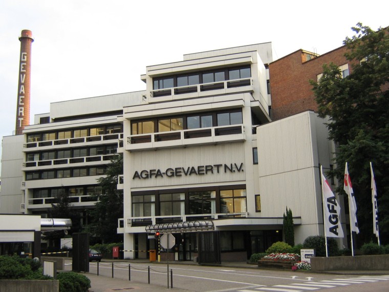 Agfa zet deel Healthcare te koop