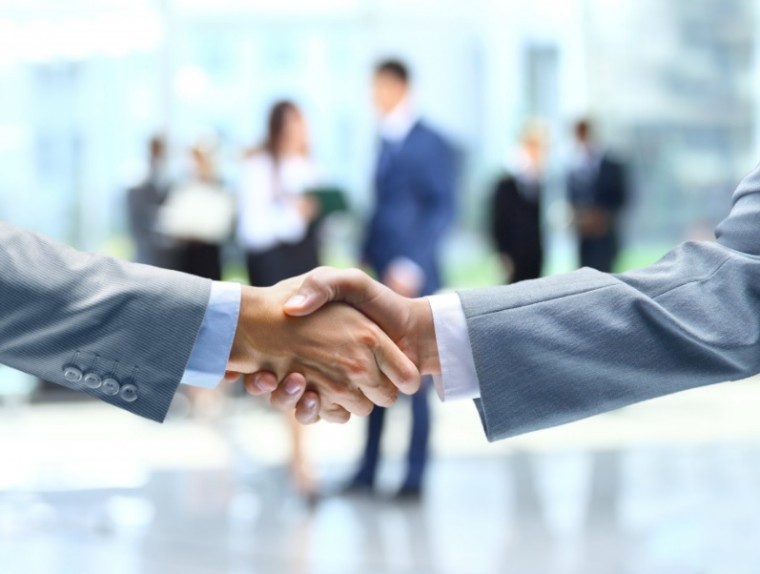 Dealpijplijn leeg voor tweede jaarhelft