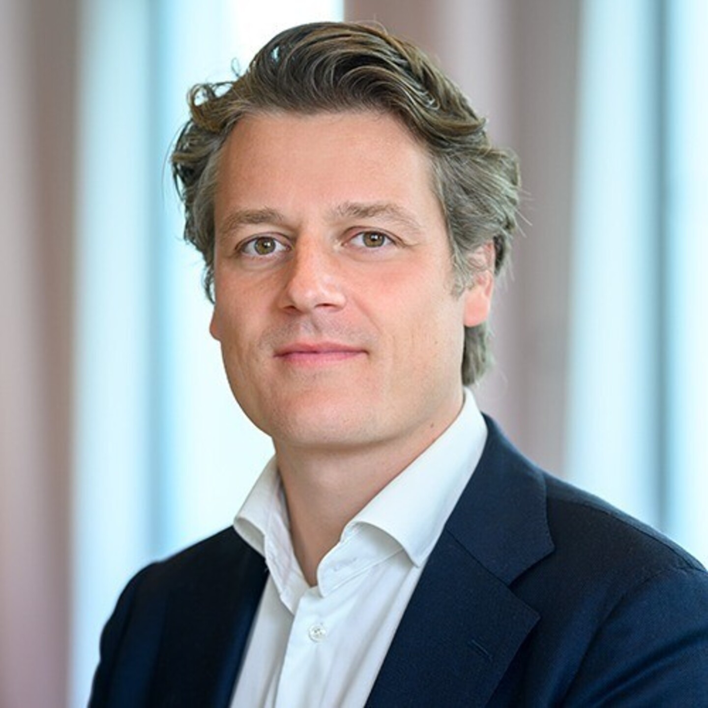 Rob Schrooten, Loyens & Loeff