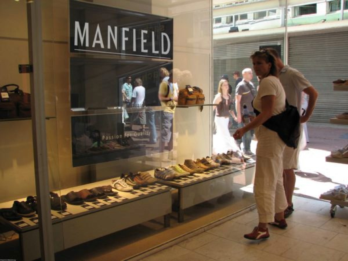 Sacha neemt Manfield over