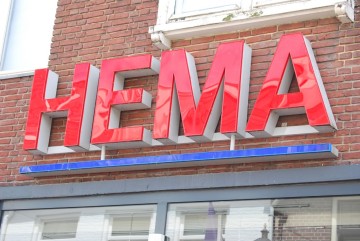 Moederbedrijf Blokker wil HEMA overnemen