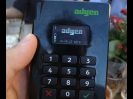 Adyen in zee met Denen