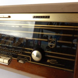 Philips kijkt naar overnames