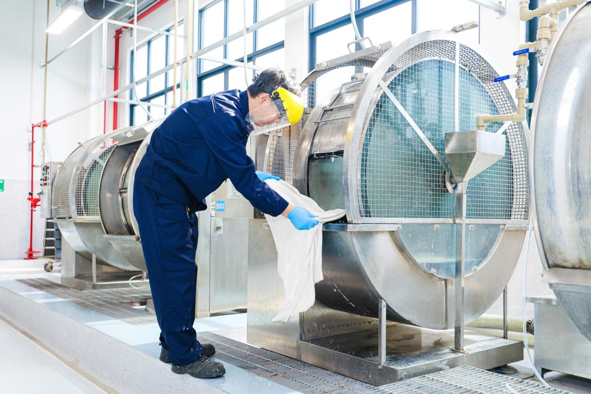 Franse moeder verkoopt Stahl aan Duits concern Henkel