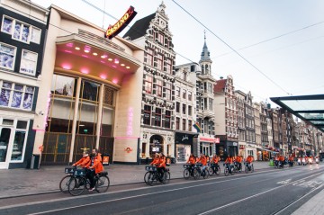 Takeaway koopt Zwitserse tak Delivery Hero