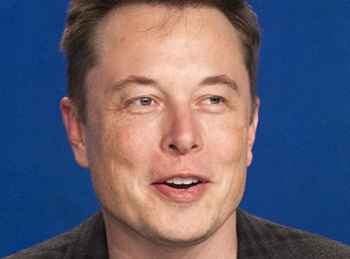 Musk wil rechtszaak over deal half jaar uitstellen