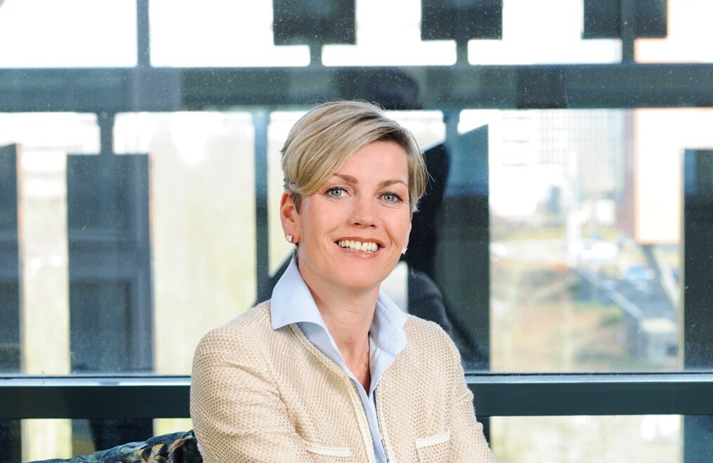 Jacqueline Huisman, Yellow Hive