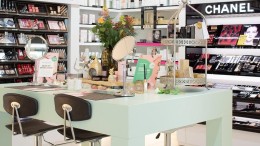 Nederlandse cosmeticaketens fuseren om modernisering