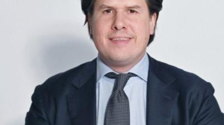 Ludo Luijks naar AKD