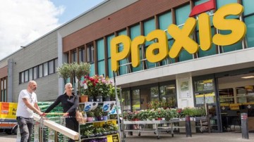 Praxis zet winkels in de verkoop om schulden te dempen