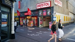 Bristol gebutst, gehavend en afgeslankt door