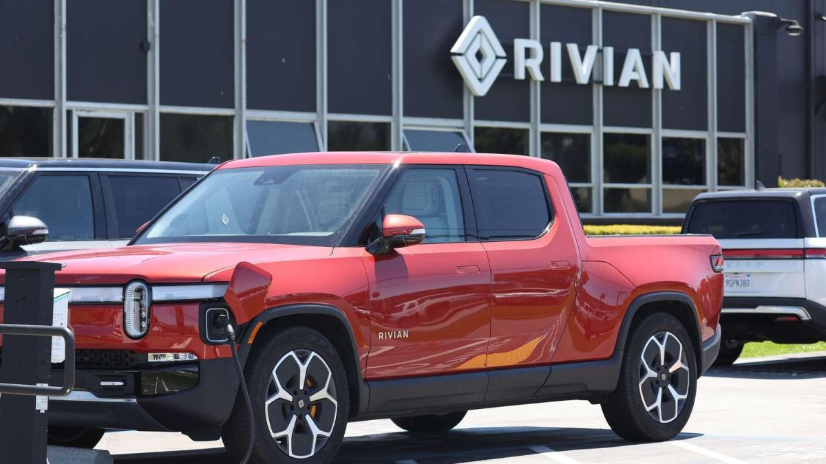 Is Volkswagen de investeerder of de koper van Rivian?