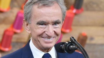 Rijkste man van Frankrijk brengt spac naar de beurs
