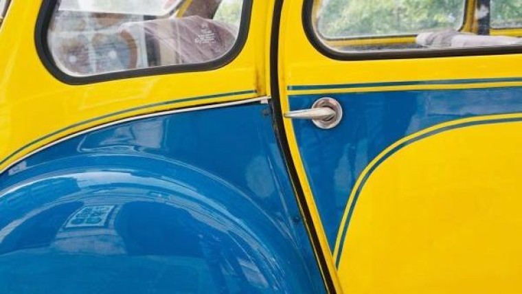 Burton Car in Franse handen