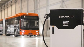 Busbedrijf bijna anderhalf miljard waard na beursgang