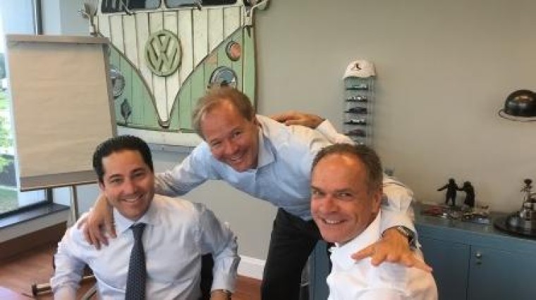 Pon sluit deal met Amerikaanse Porsche-importeur op feestje