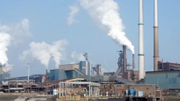Eindelijk is Hoogovens weer zelfstandig