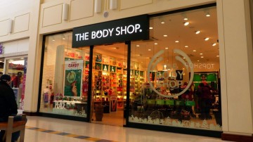 Britse kledingverkoper Next wil The Body Shop UK overnemen