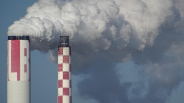 'Wetgeving als investeerders niet sneller uitstoot verminderen'