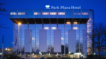 Amsterdamse eigenaar van Plaza Hotel wordt toch niet verkocht voor een miljard