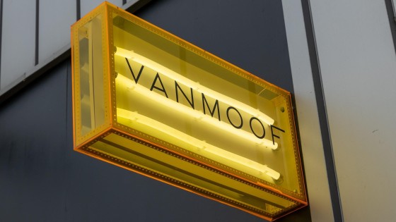 Deelvervoerder BinBin wil VanMoof overnemen