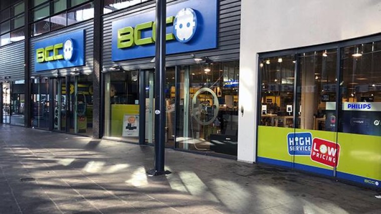 Wie wil de stervende elektronicaketen BCC kopen?