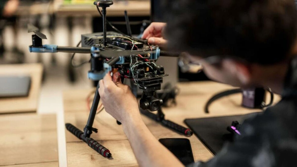 Defensie stap met 30 miljoen in start-up Intelic