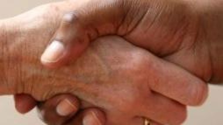 Fusie Source en HeadFirst loopt vertraging op