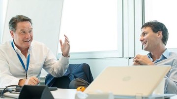 Philips sluit overnameweek in stijl af