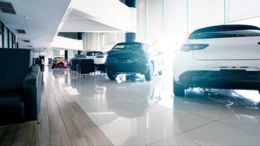 Haagse investeerder Main pikt VWE Automotive op in Heerhugowaard
