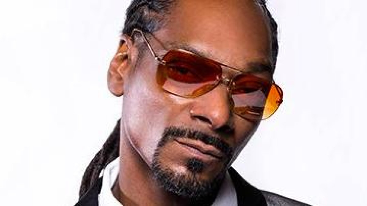Concurrent Adyen in zee met Snoop Dogg 
