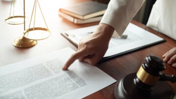 League Tables Q1, 2026: Clifford Chance en deBreij zetten de toon in legal advisory