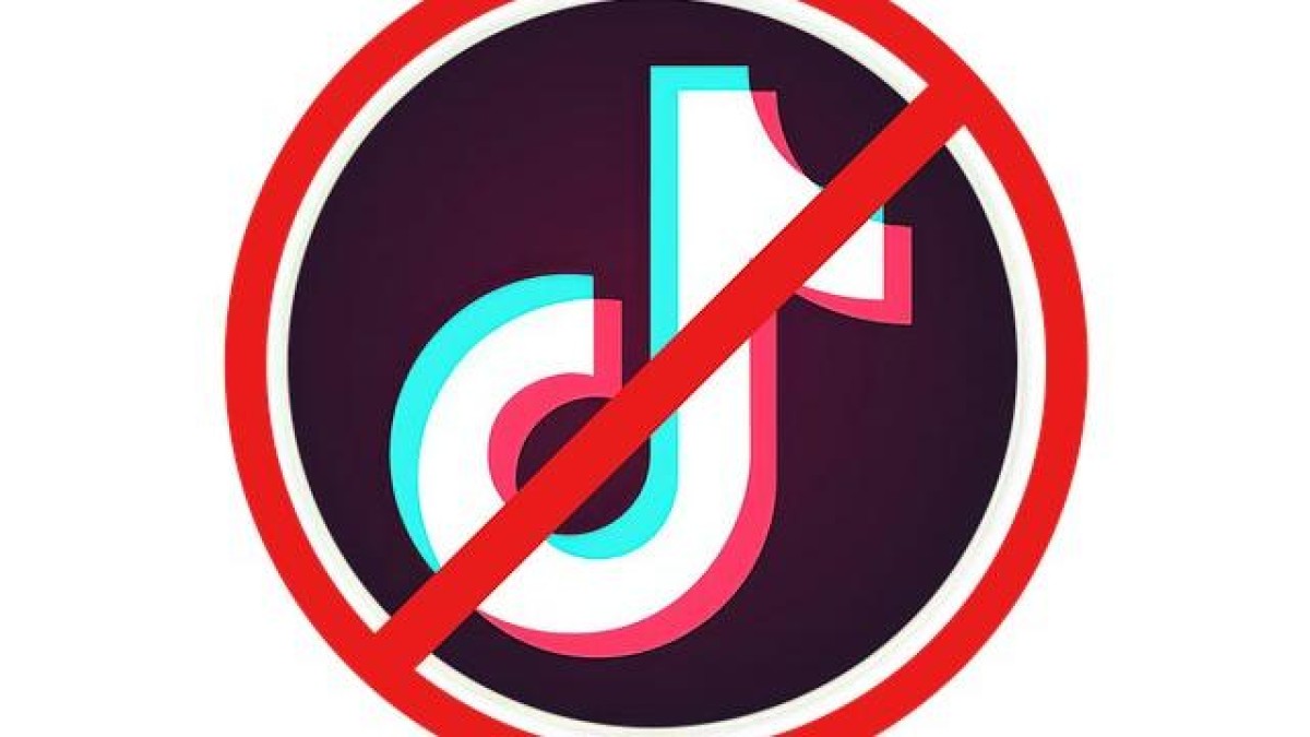 Trump doet TikTok en TenCent in de ban