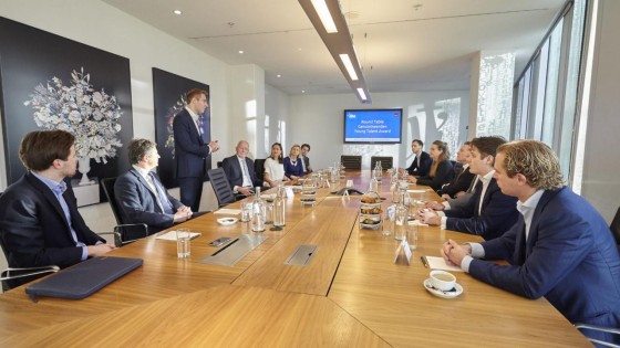 Wie overtuigt de jury? De 10 Young Talents in actie bij de Brauw