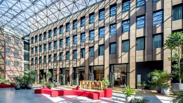 Fletcher koopt in Oisterwijk hotel nummer 115