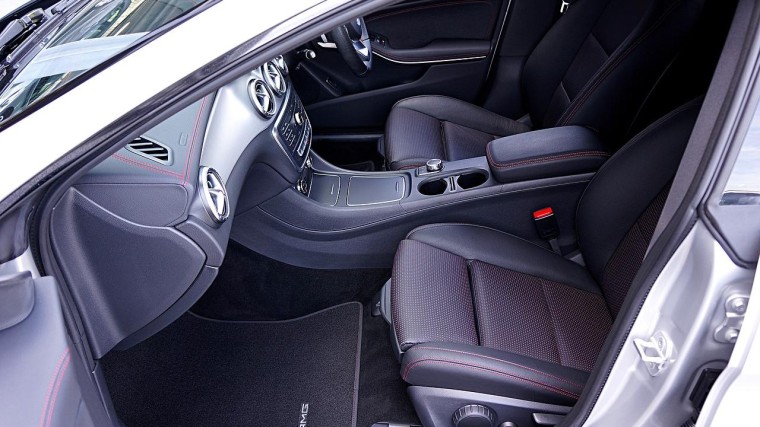 'Brenninkmeijers willen bedrijf van beurs Frankfurt halen'