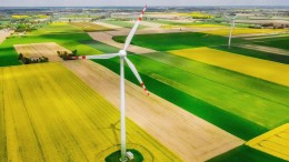 Investeringen in schone energie pieken tot twee biljoen dollar