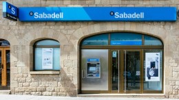 Overvaller wint Spaans bankgevecht van 11,5 miljard