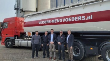 AgruniekRijnvallei neemt Vissers Mengvoeders over