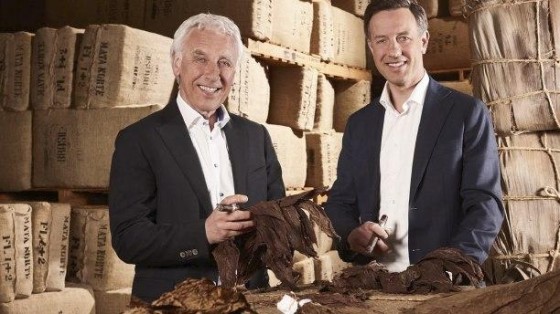 Royal Agio Cigars in Deense handen