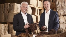 Royal Agio Cigars in Deense handen