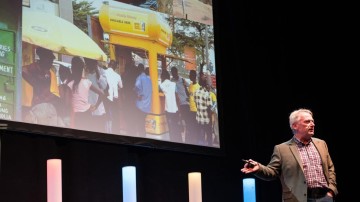 "Gevestigde banken behouden niet eeuwig hun licentie" [verslag]