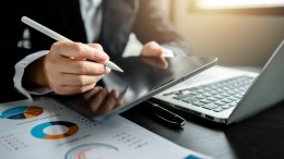 De Jong & Laan neemt Horlings over