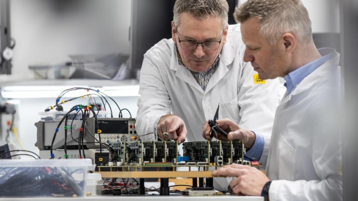 VDL neemt in Hengelo derde elektronicaspecialist over