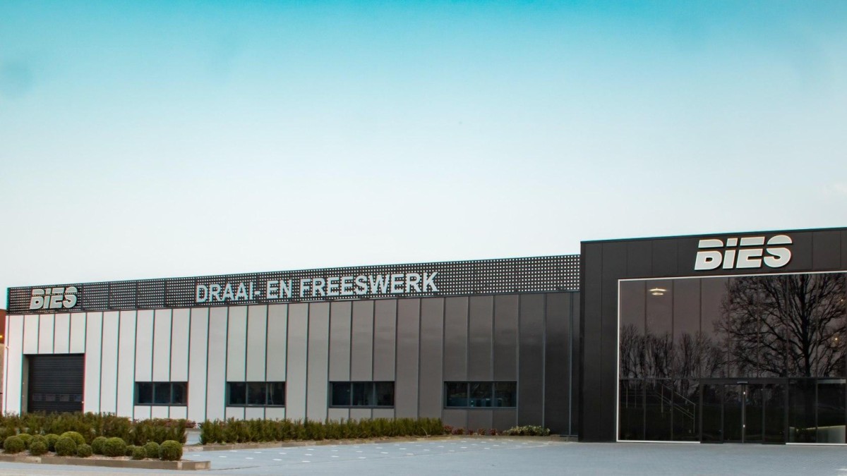 Het VOF neemt draai- en freeskampioen over